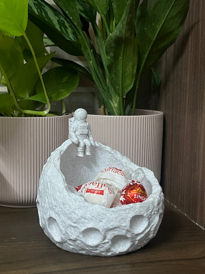 Astronaut Desk Organiser