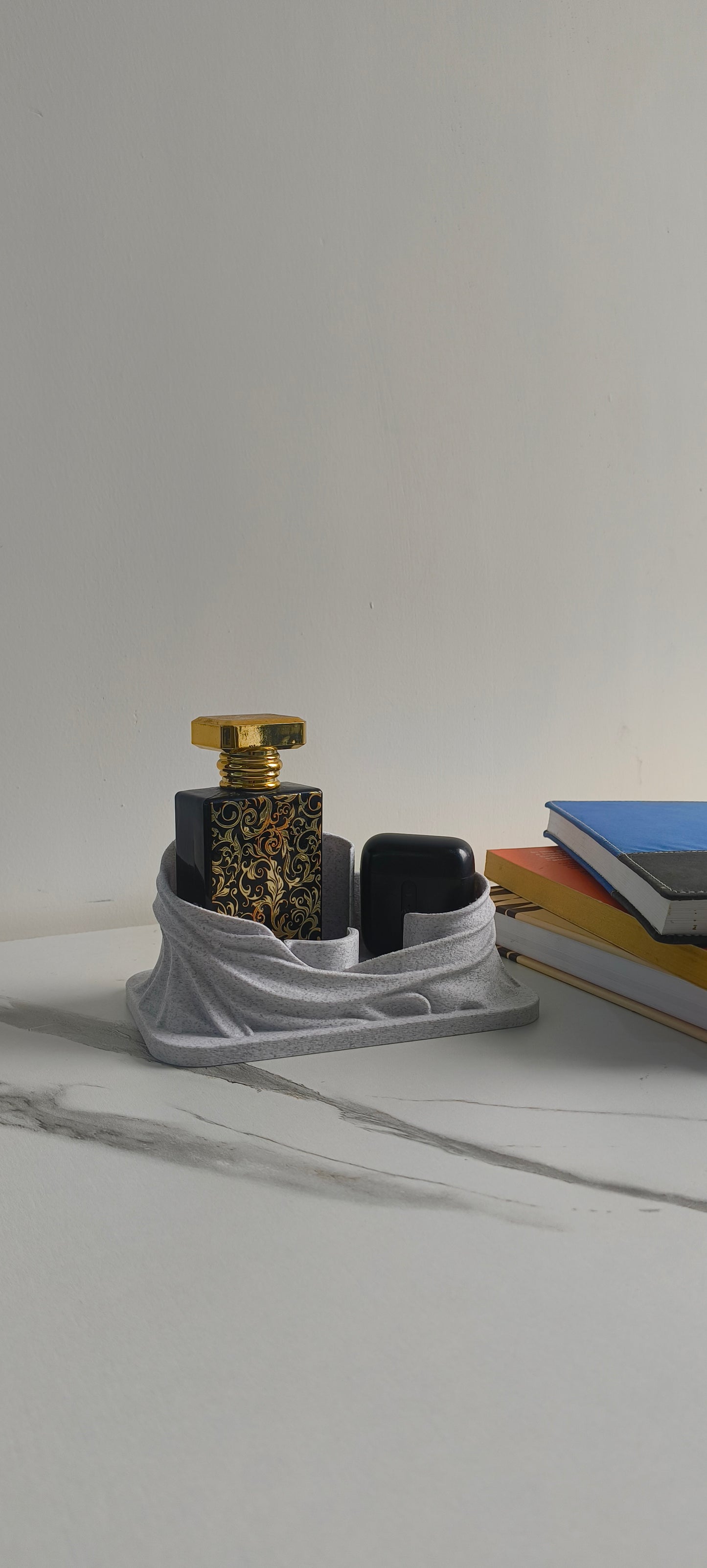 Draped Makeup Organiser